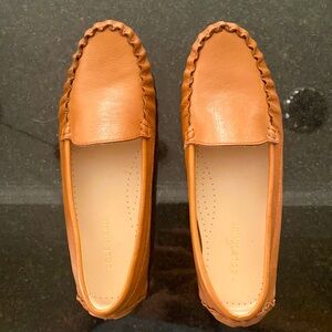 Cole Haan Evelyn driver. Pecan leather. Only worn once! Size 7